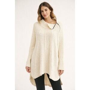 Free People Spin Around Poncho Sweater in Ivory Size XS/S Oversized Relaxed Boho